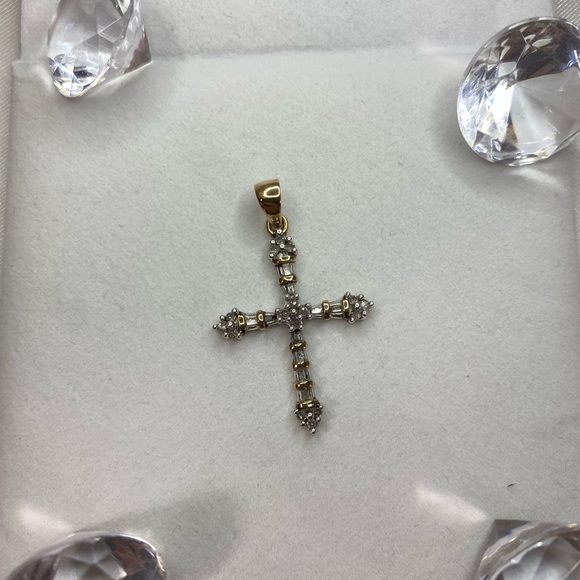10K YELLOW AND WHITE GOLD diamond cross pendant REAL GOLD ✝️ - Picture 6 of 16